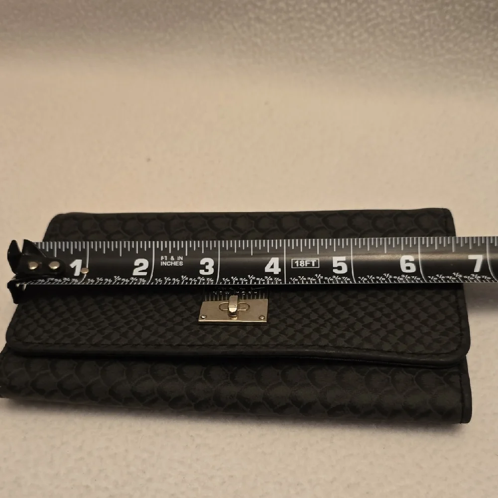 Nicole Miller Black And Brown Wallet